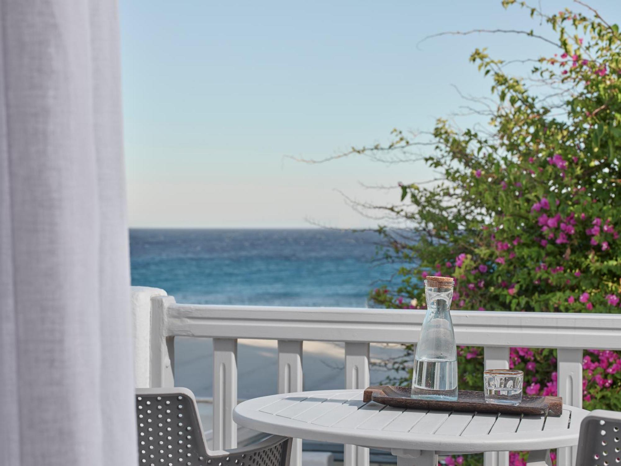 Myconian Sunrise Relais & Chateaux Hotel Agrari  Rum bild